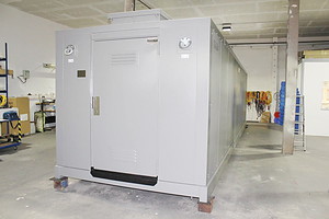 Thermally insulated storage tank