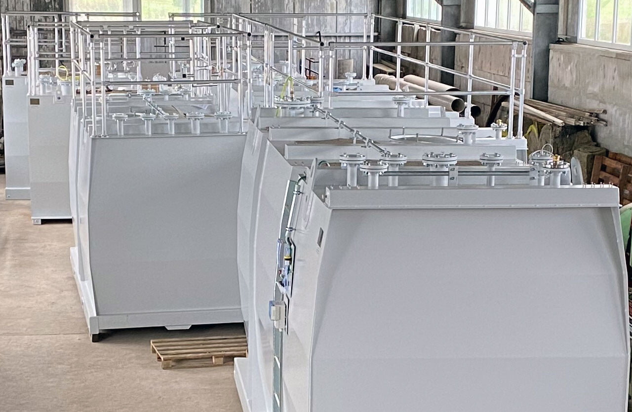 Double-walled machine tanks for gas power plants (100 MW units)