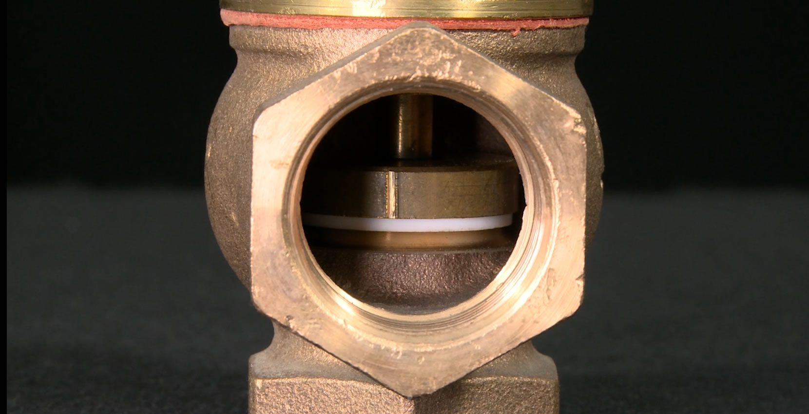 anti-siphon valve